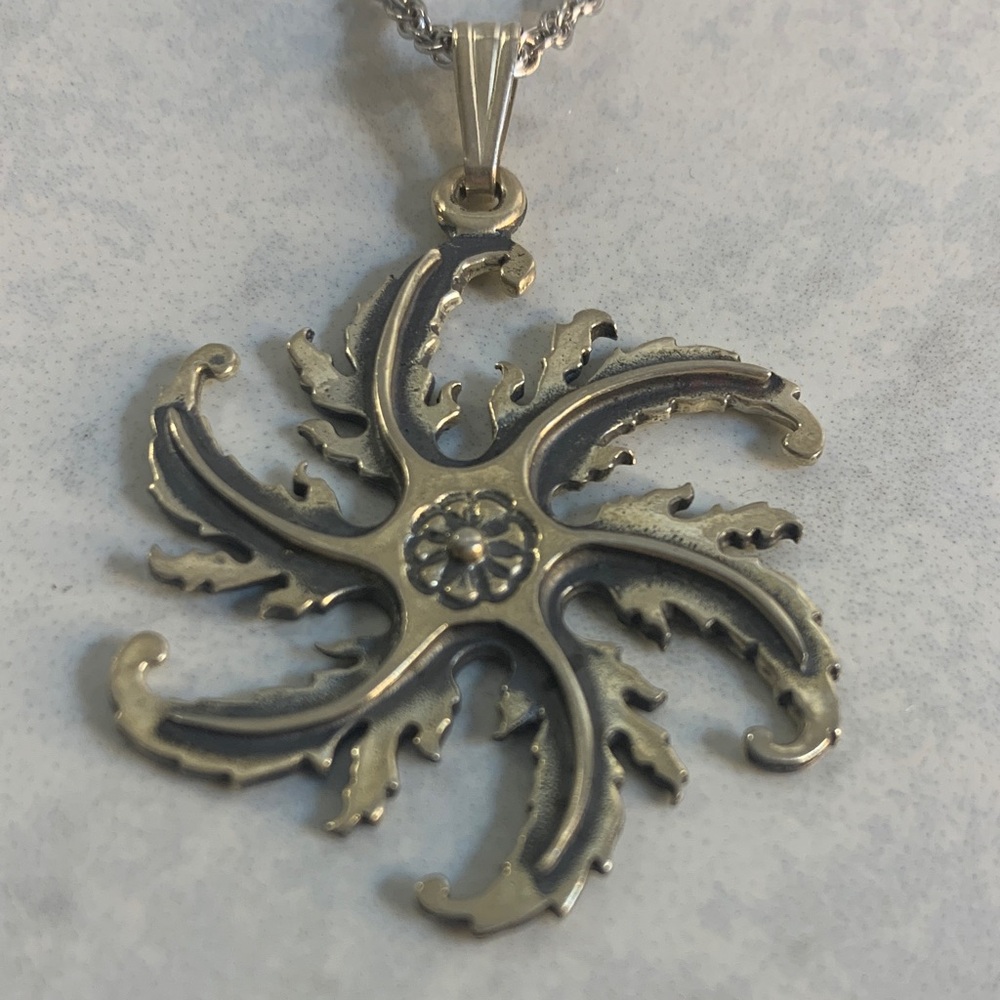 925 Sterling Sun Swirl Vintage Pendant Necklace